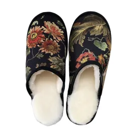 Red Daisy Large White Slippers