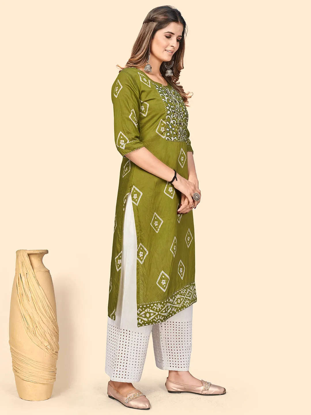 Women'S Batik Print & Mirror Straight Chanderi Parrot Green Stitched Kurta With Dupatta