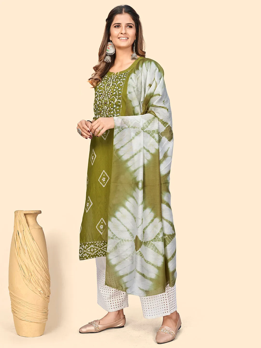 Women'S Batik Print & Mirror Straight Chanderi Parrot Green Stitched Kurta With Dupatta