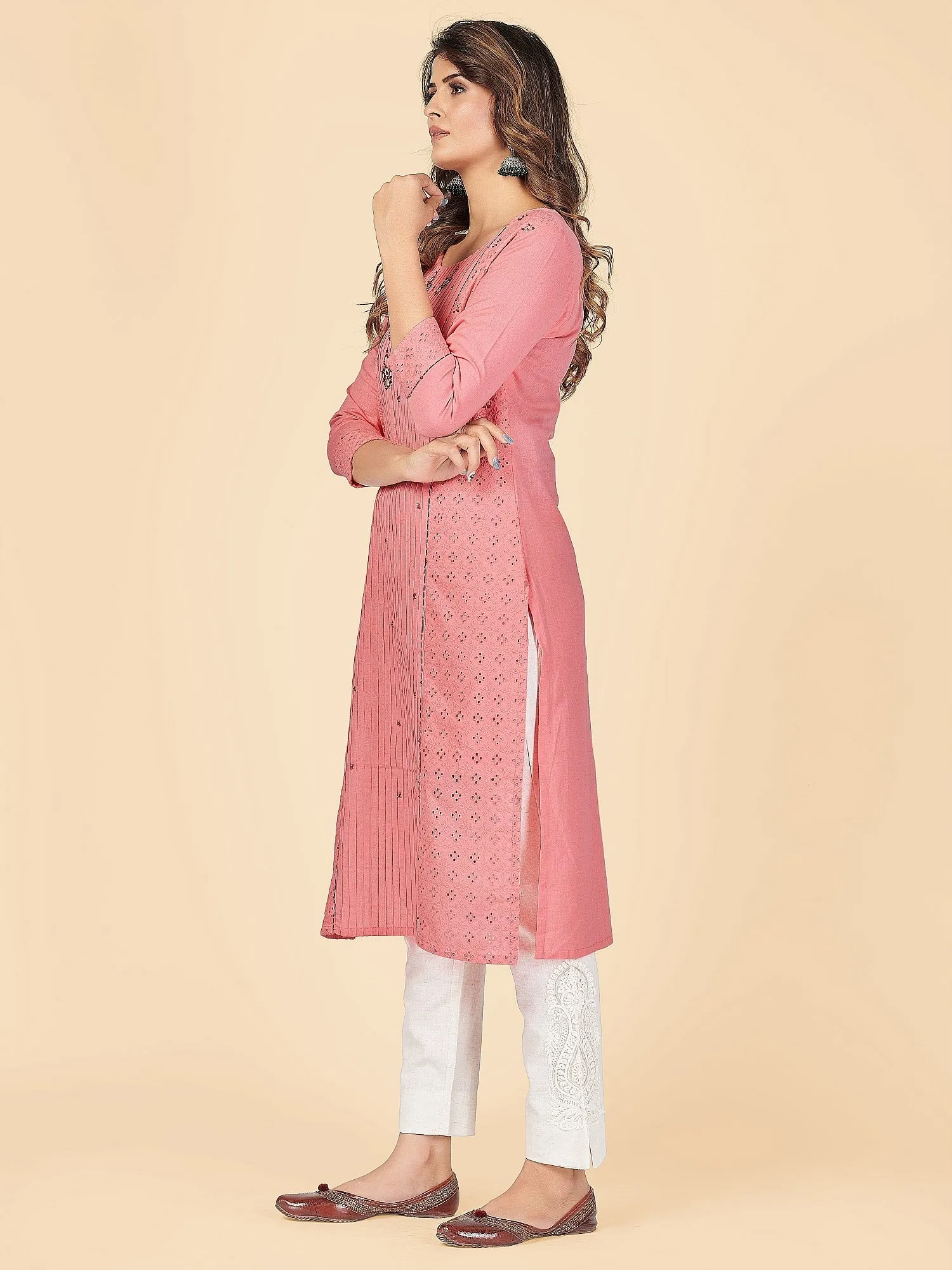 Women'S Chikankari & Embroidered Straight Cotton Peach Stitched Kurta