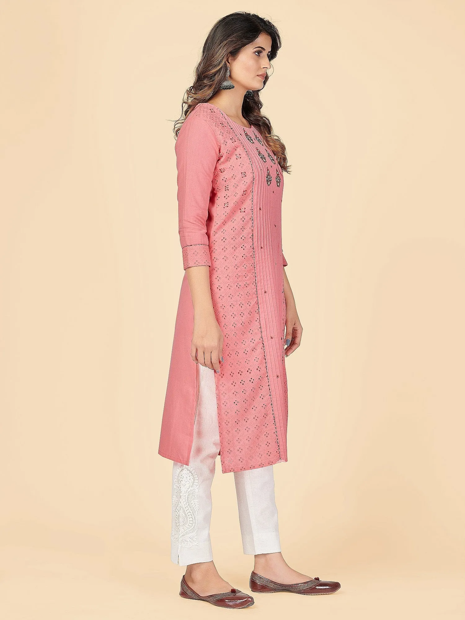 Women'S Chikankari & Embroidered Straight Cotton Peach Stitched Kurta