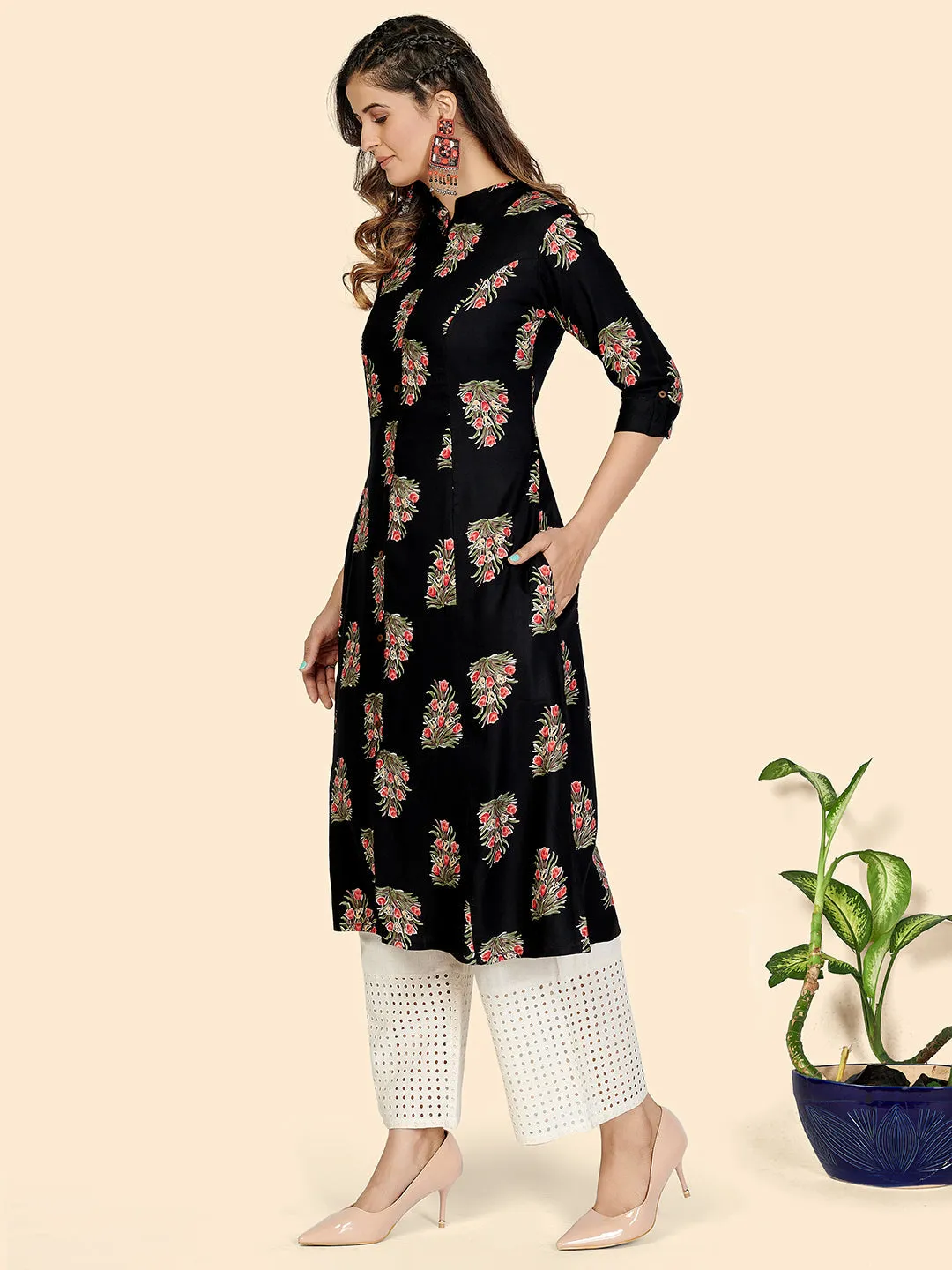 Women'S Floral Print A-Line Rayon Black Stitched Kurta