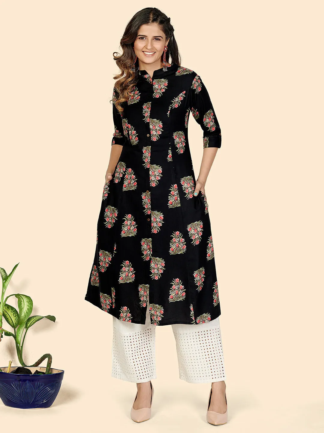 Women'S Floral Print A-Line Rayon Black Stitched Kurta