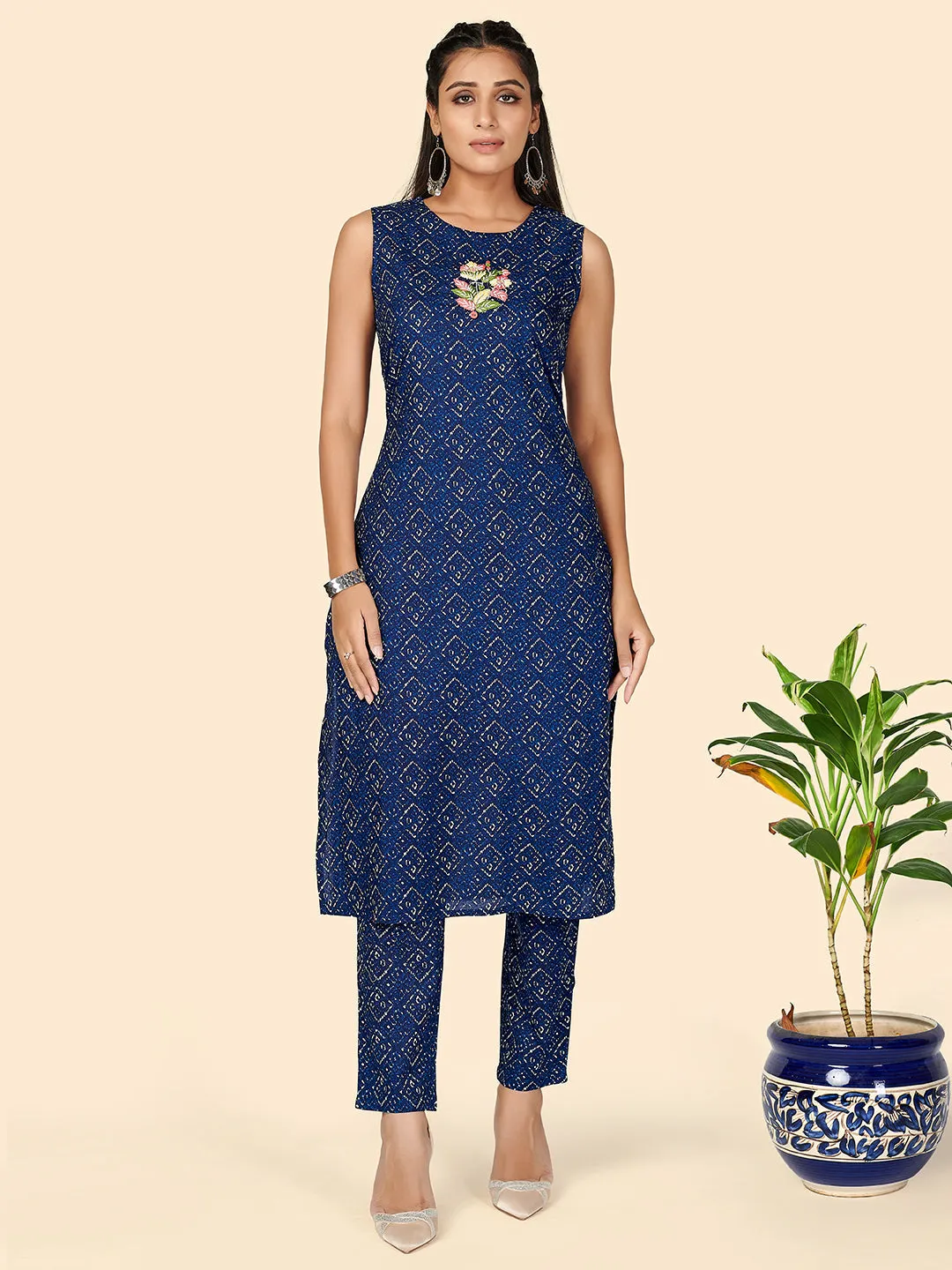 Women'S Print & Hand Work Straight Cotton Blue Stitched Kurta Set (Pack Of 4)