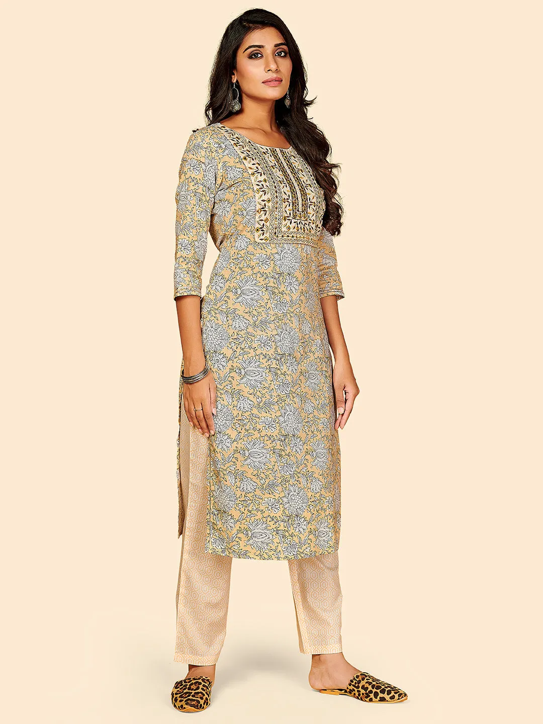 Women'S Printed & Embroidered Straight Cotton Beige Stitched Kurta Pant With Dupatta