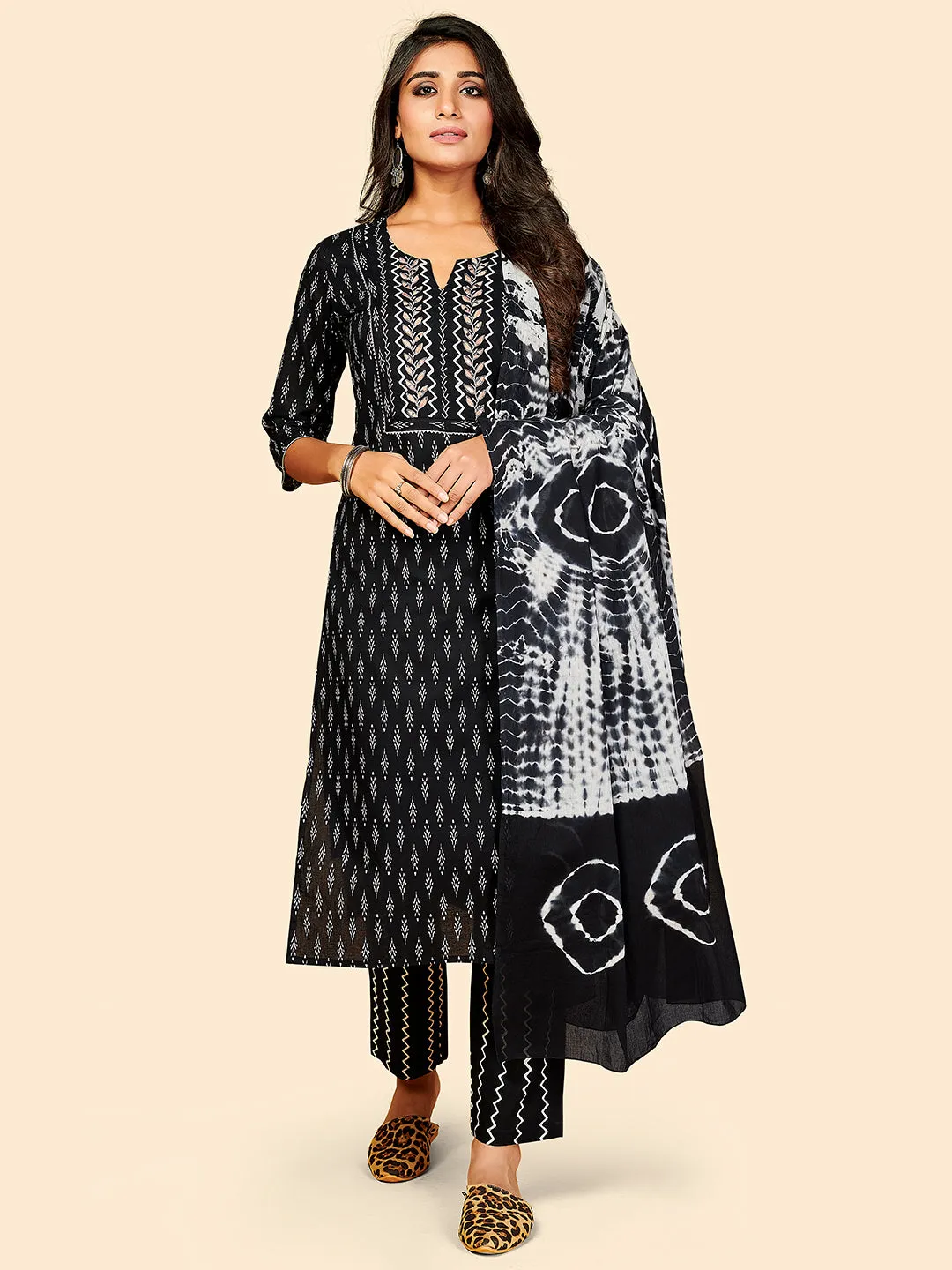 Women'S Printed & Embroidered Straight Cotton Black Stitched Kurta Pant With Dupatta